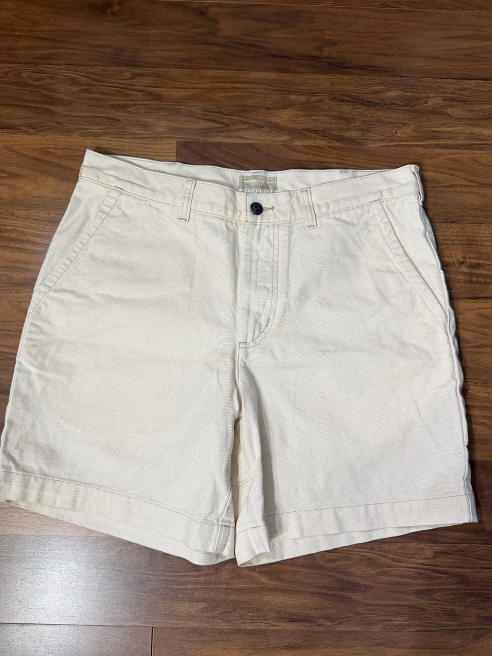 Patagonia Stand Up Shorts Organic Cotton Canvas Chino Cream Size 33